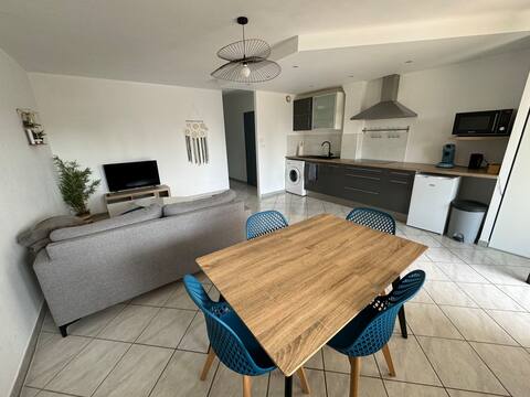 Quiet modern apartment