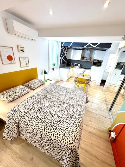 Successful Airbnb property: Beautiful comfortable studio on Rue Massena in Jean Médecin