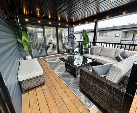 Cozy in the Quarry, Sleeps 7, Golf Cart, OutdoorTV