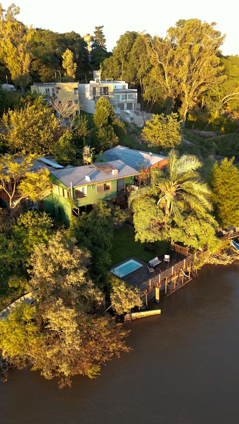 Casa Río Paraná, Spacious, Pool, Dock, Deck.