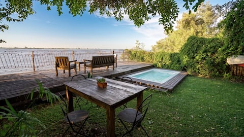 "Casa Río Paraná", Spacious, Pool, Dock, Deck.
