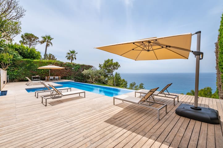 Entire home with 4 bedrooms in Llucmajor - Herce Property - Minimalist & Mediterranean Villa