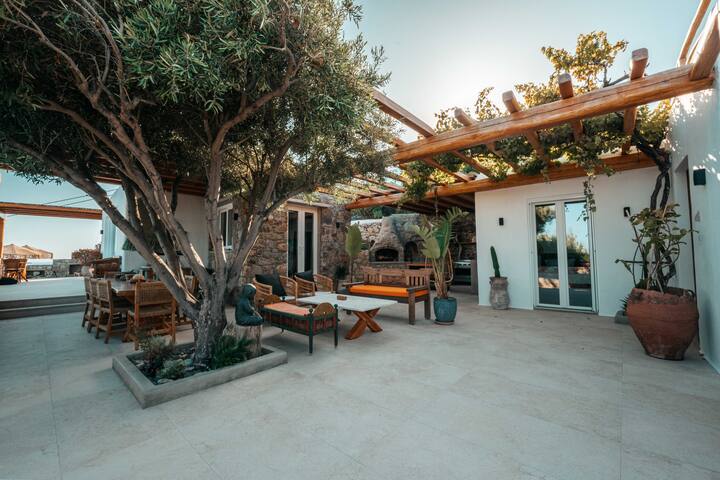 Nomade Villa Psarou 4 bedrooms gallery image 3