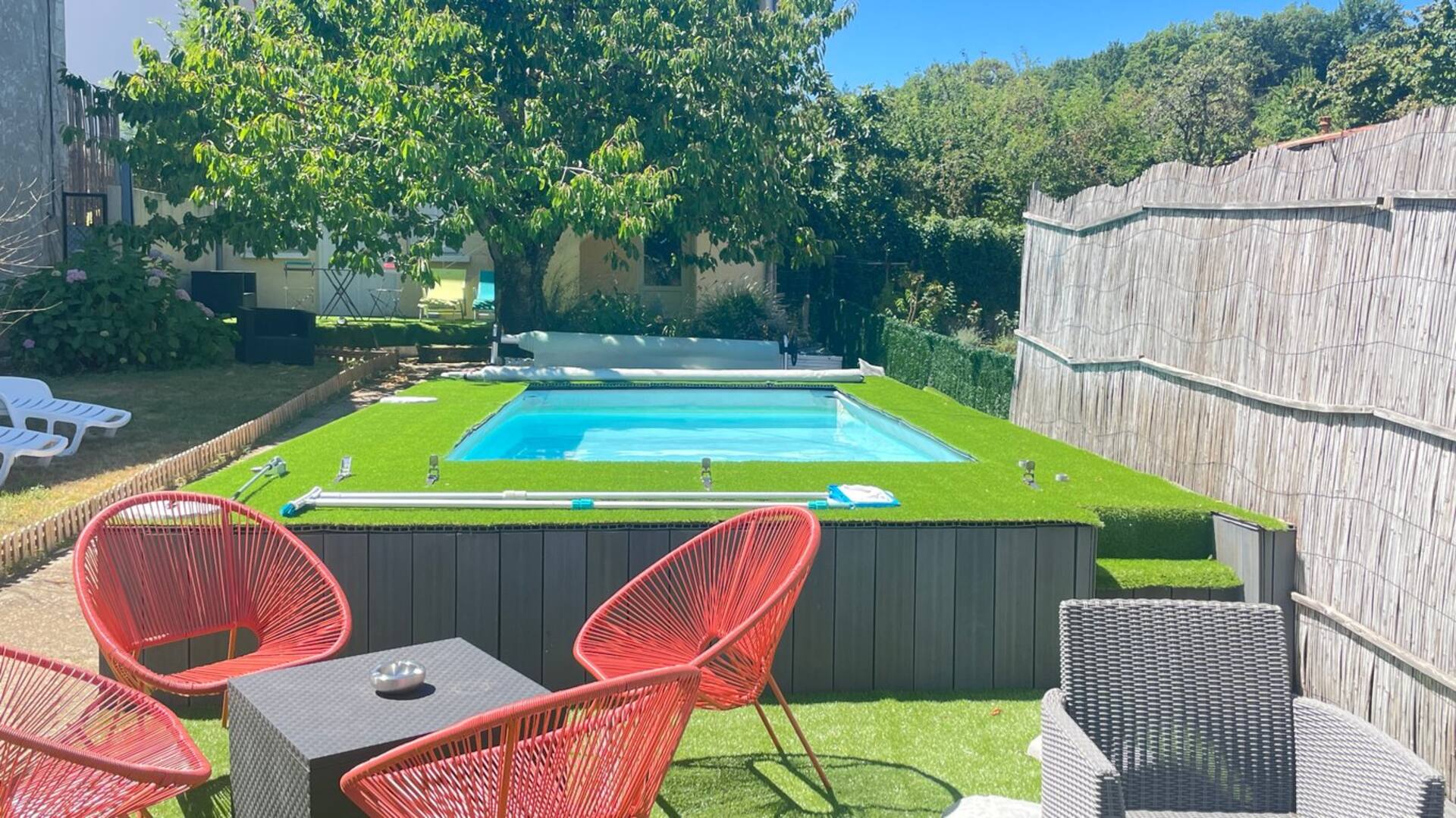 The Getaway: swimming pool, air conditioning