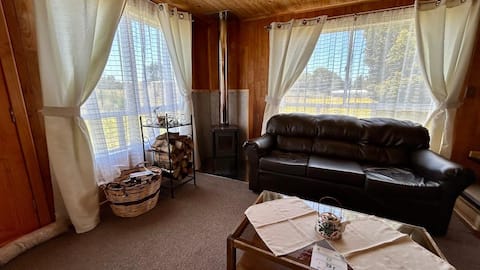 Top Airbnb: "Los Arrayanes" Beach Cabin in Ancud