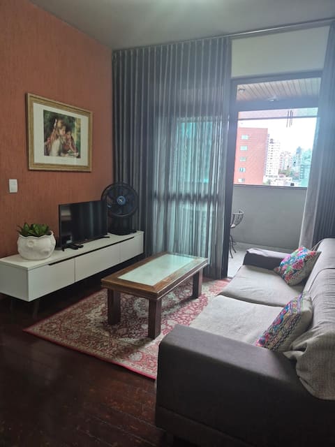 Top Airbnb: Great apto in the best of Lourdes 03 rooms 05 guests in Lourdes