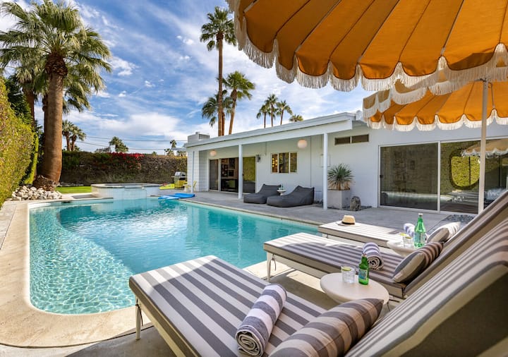 Mid Century Mood House - Sunmor Alexander Home - Cathedral City, CA