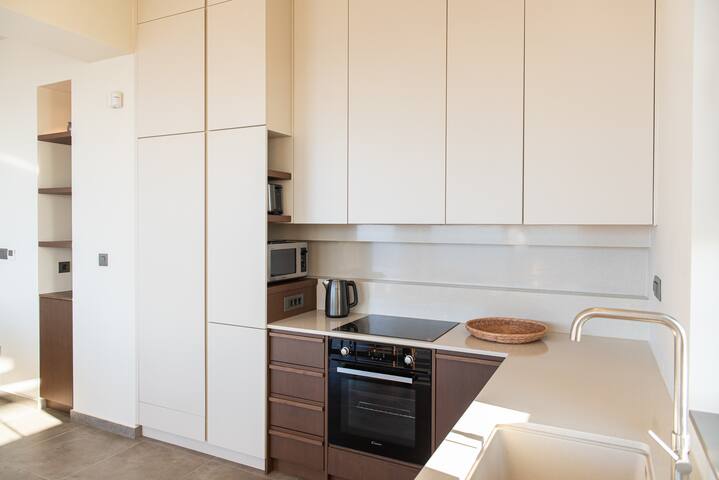 Lux Kokoblue/Sunset Sea Views/Heated Infinity Pool gallery image 5