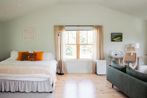 Studio with King Bed at Wild Strawberry Hill