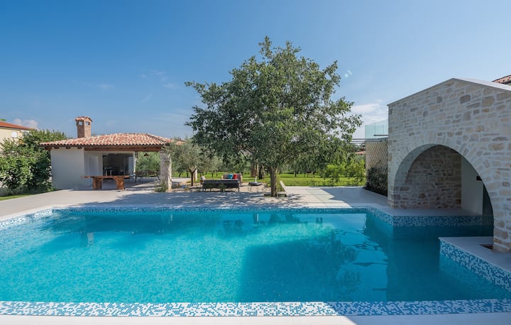 "Villa Suprema" Nearby Novigrad - Crovillas - Novigrad