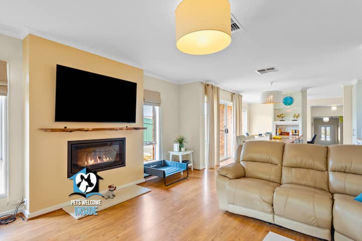 Panoramic Ocean Views: Spacious 4br Retreat - Port Elliot