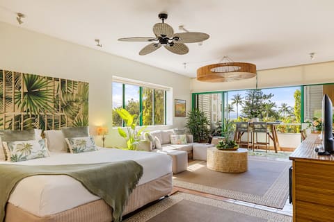 Top performing Airbnb: Tequila Sunset - Perfect for 2 - Right in town! in Port Douglas