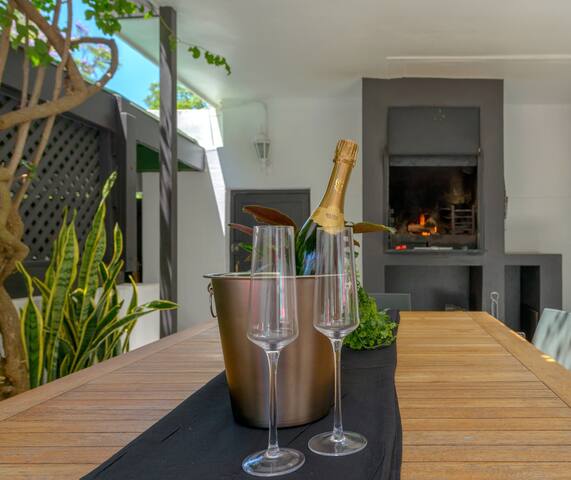 Cape Town Luxury Private Pool Villa Escape gallery image 5