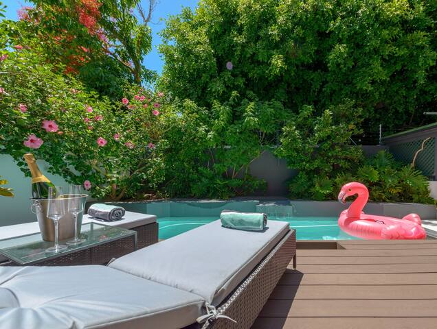 Cape Town Luxury Private Pool Villa Escape