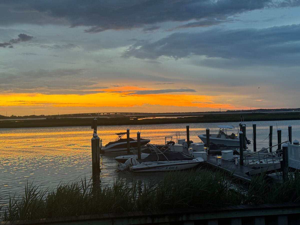 Waterfront Summer/Winter Bayfront View and Sunsets in Ocean City — property photo 3