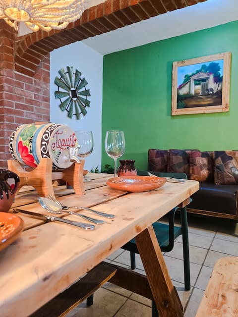 Beautiful Mexiaesthetic HOUSE 3 minutes from the beach