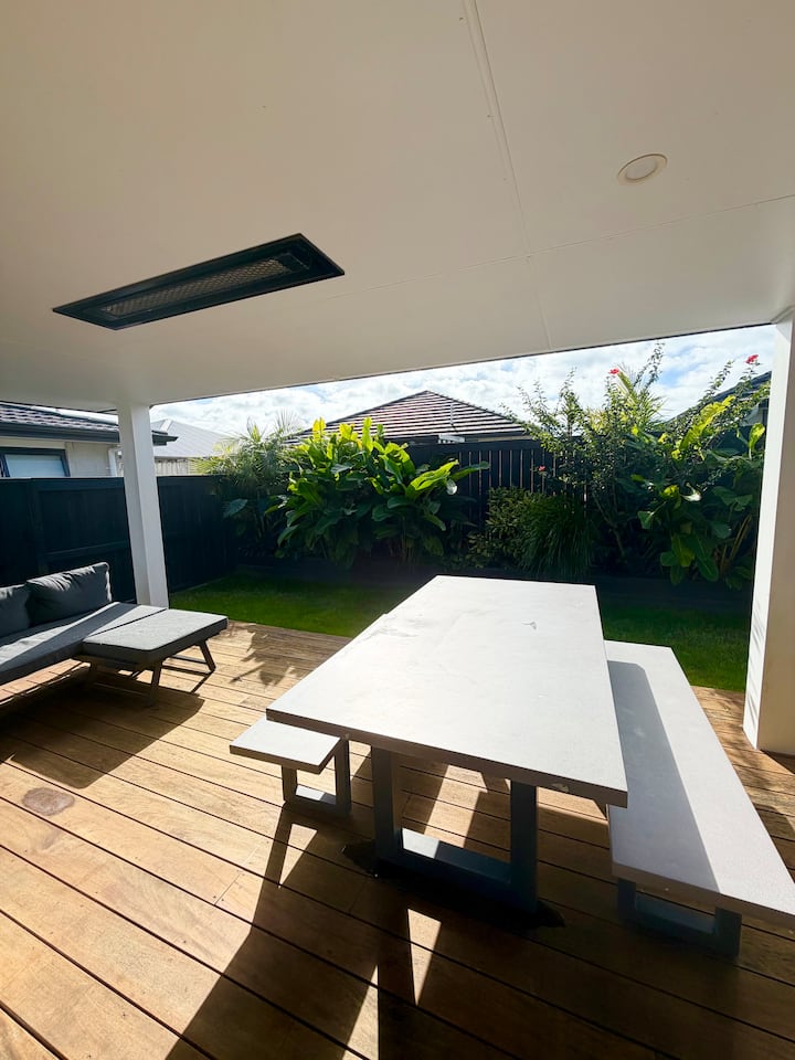The Kotiate Nest | Family Friendly Stay In Pāpāmoa - Papamoa