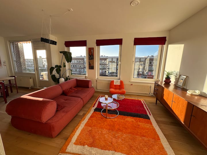 Sunny And Vibrant Amsterdam Home - أمستردام