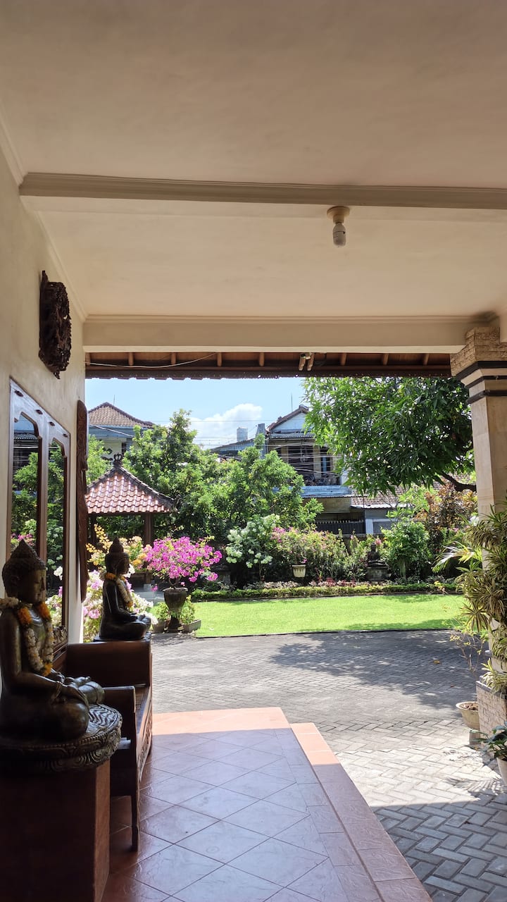 Privat Room Queen Size Bed With Garden Denpasar - Denpasar