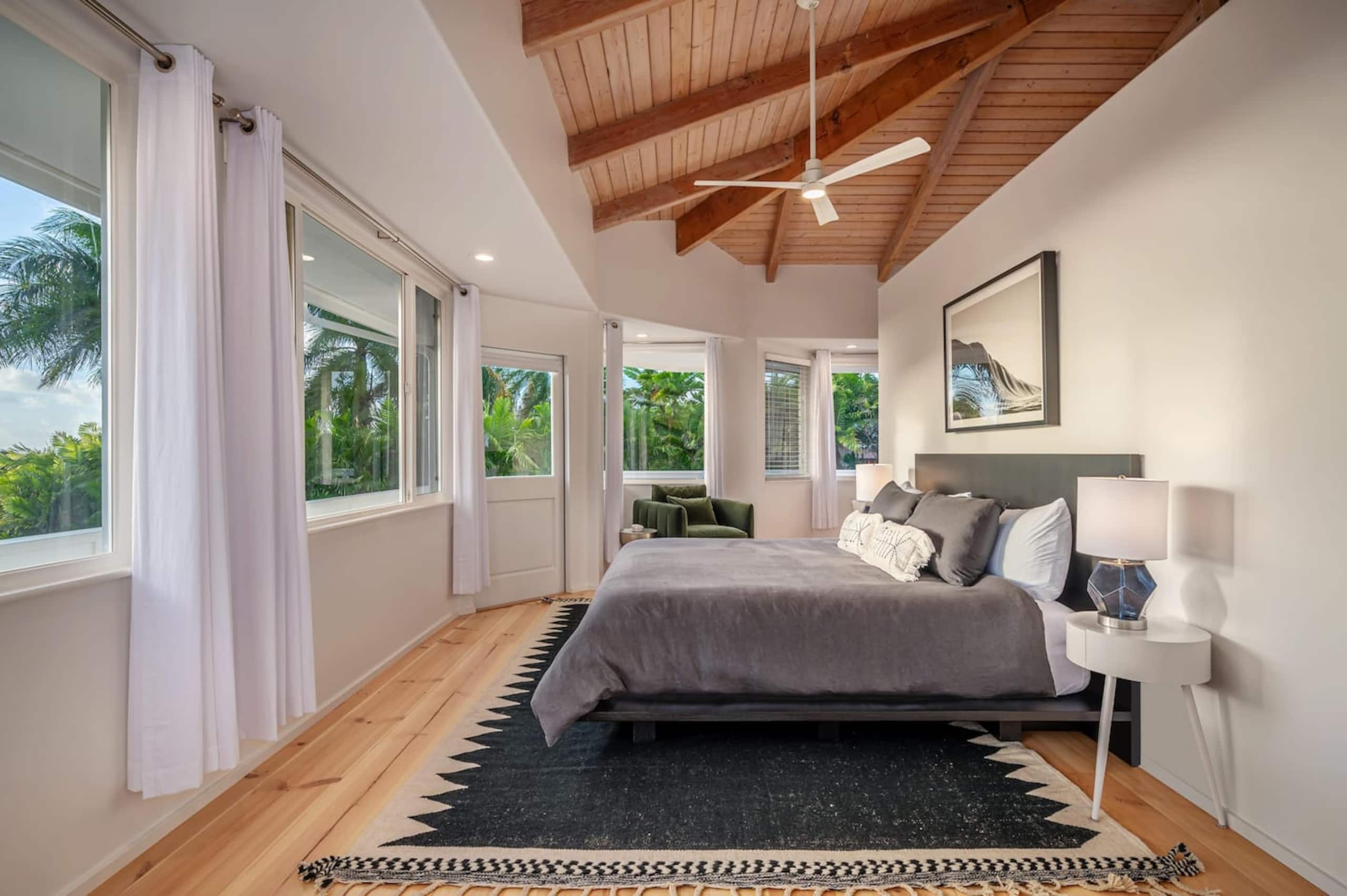 Home in Princeville · ★5.0 · 4 bedrooms · 7 beds · 3.5 baths - Image 30