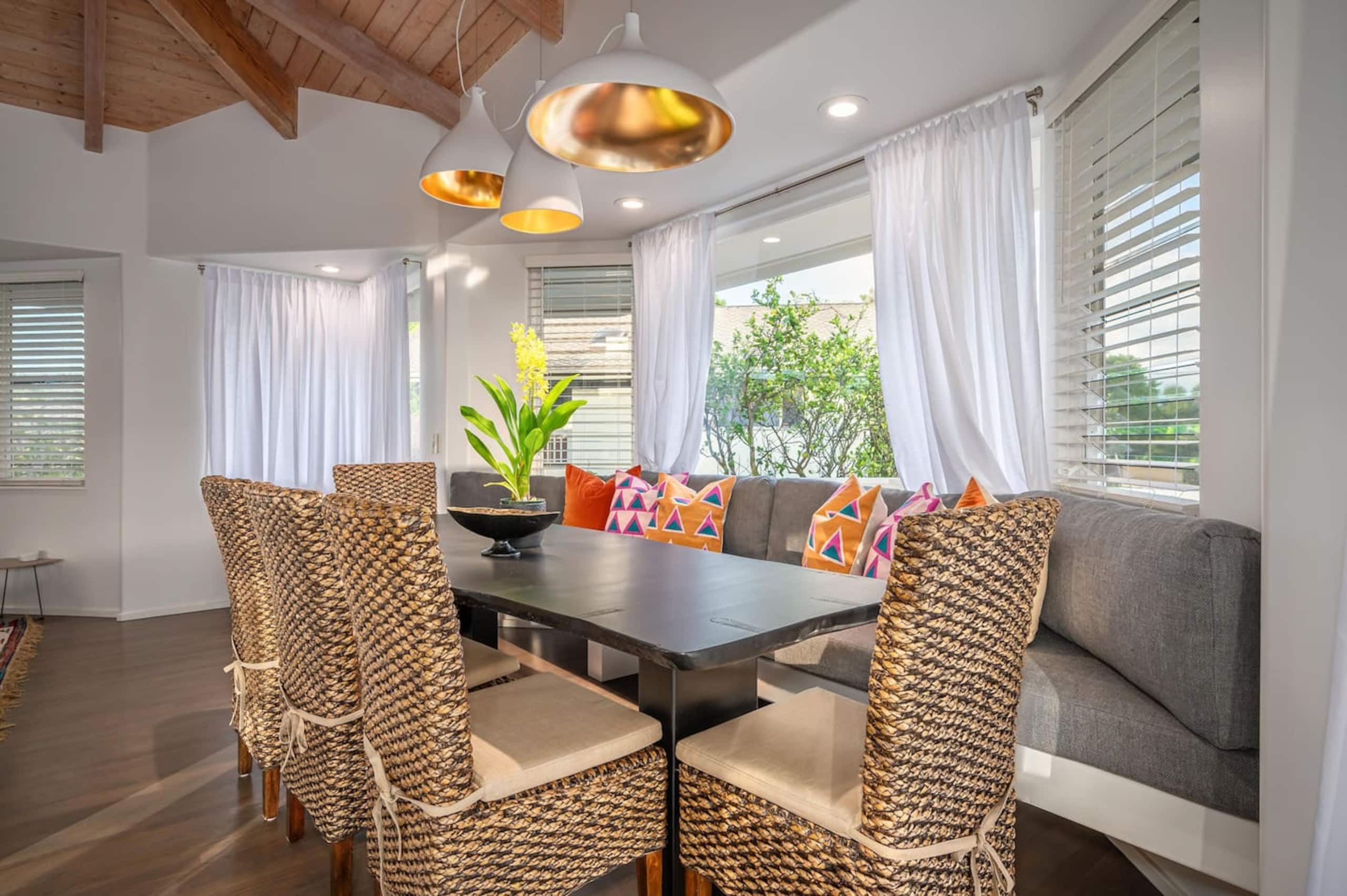 Home in Princeville · ★5.0 · 4 bedrooms · 7 beds · 3.5 baths - Image 8