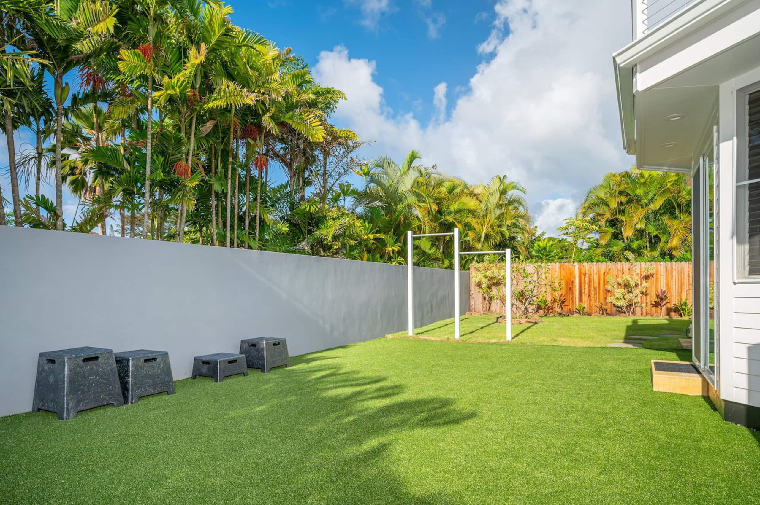 Home in Princeville · ★5.0 · 4 bedrooms · 7 beds · 3.5 baths - Image 27