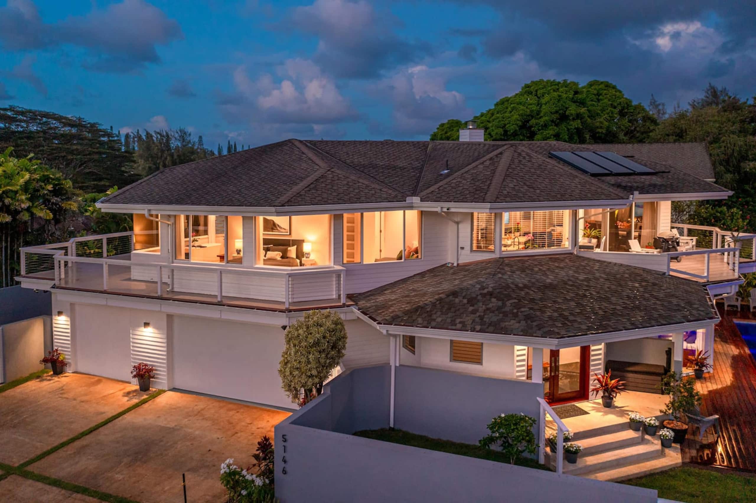 Home in Princeville · ★5.0 · 4 bedrooms · 7 beds · 3.5 baths - Image 48