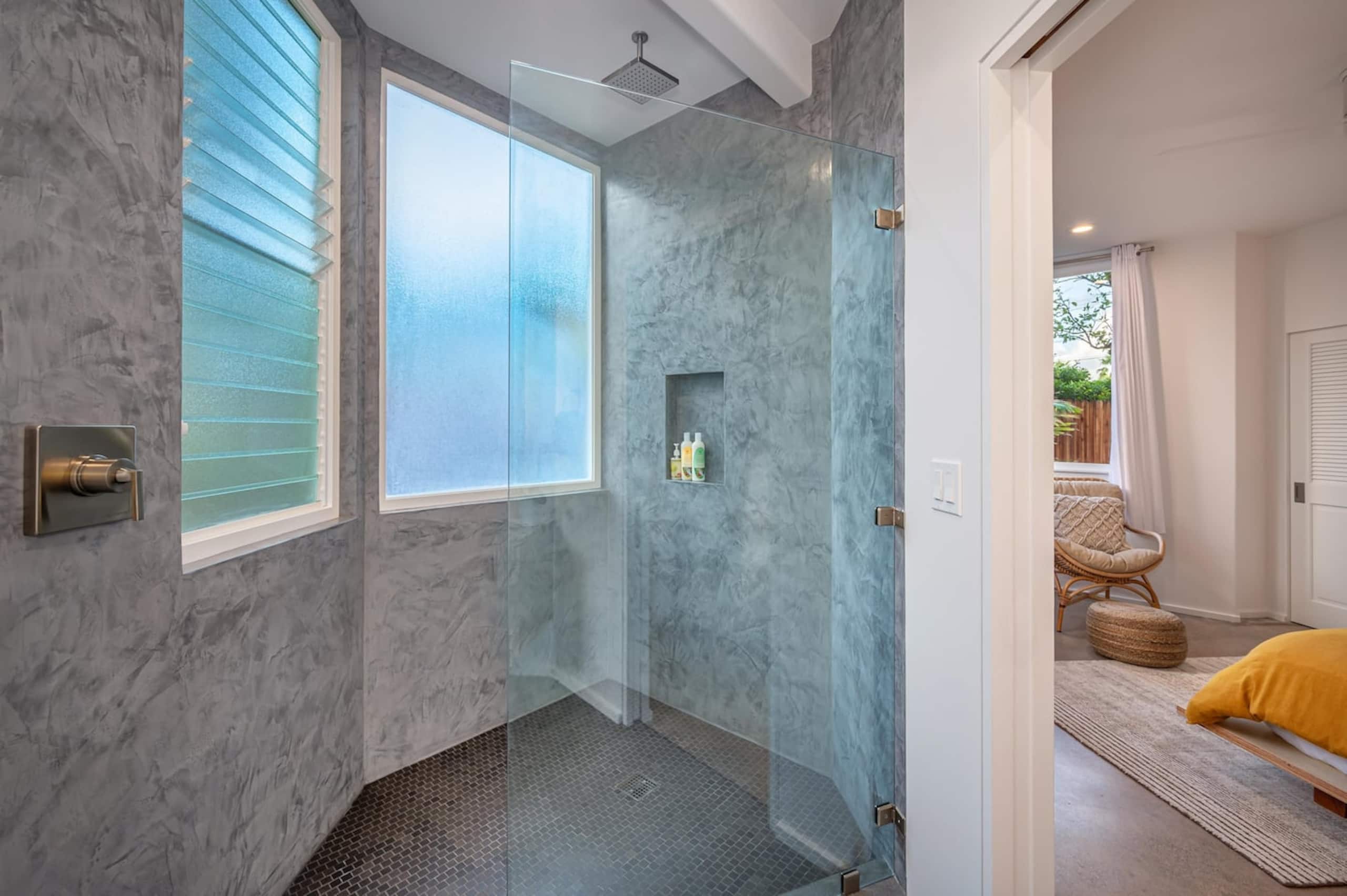 Home in Princeville · ★5.0 · 4 bedrooms · 7 beds · 3.5 baths - Image 23