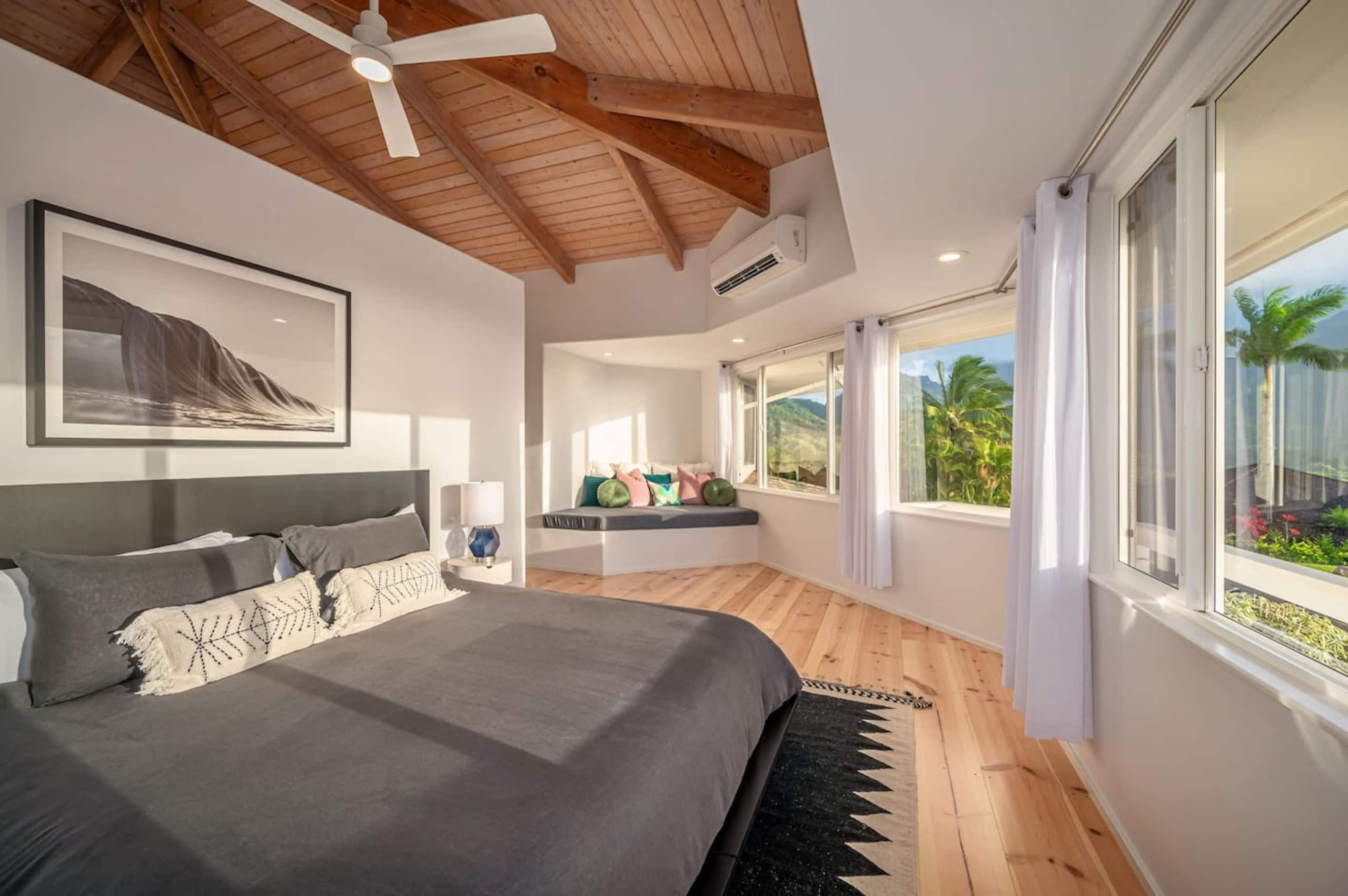 Home in Princeville · ★5.0 · 4 bedrooms · 7 beds · 3.5 baths - Image 28