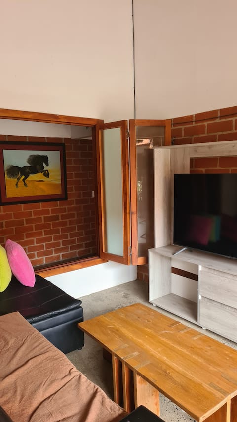 Top performing Airbnb: Country House and Swimming Pool in Tablones, Palmira. in Palmira