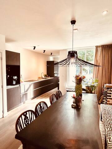 Nieuw gerenoveerd appartement in ‘de Pijp’