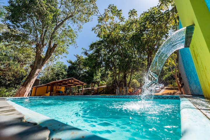 House with Pool, Wood Stove, Rio in the Background | Wi-Fi
