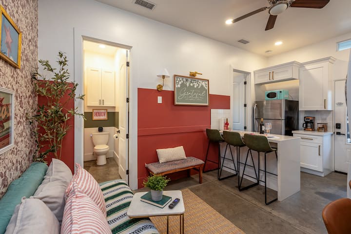 4 Homes In 1: Fam Oasis King Beds Sleep 32, Patios - ラ・メサ, CA