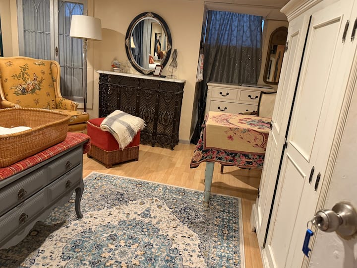 Amadeus Room, “Belle Epoque” - New Haven, CT