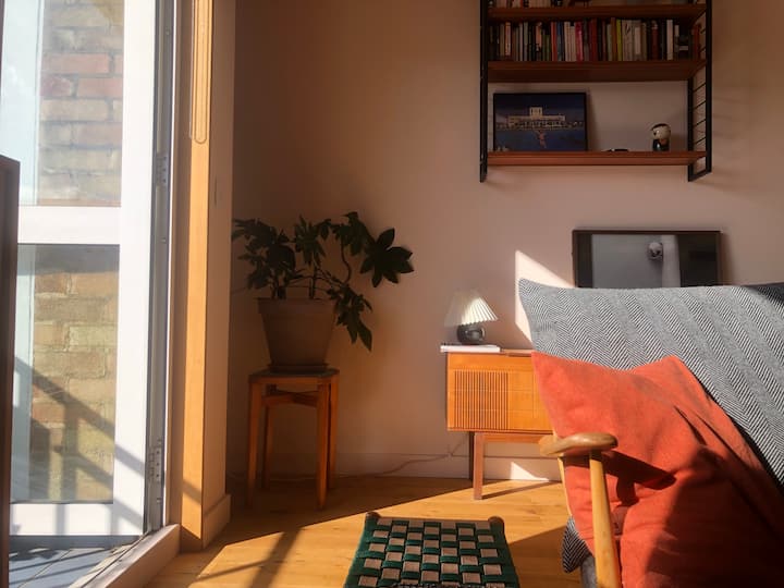 Spacious Home With Balcony And Office - Whitehall - London