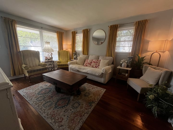 Comfortable & Affordable 3br | 4 Queen Beds - Valdosta, GA