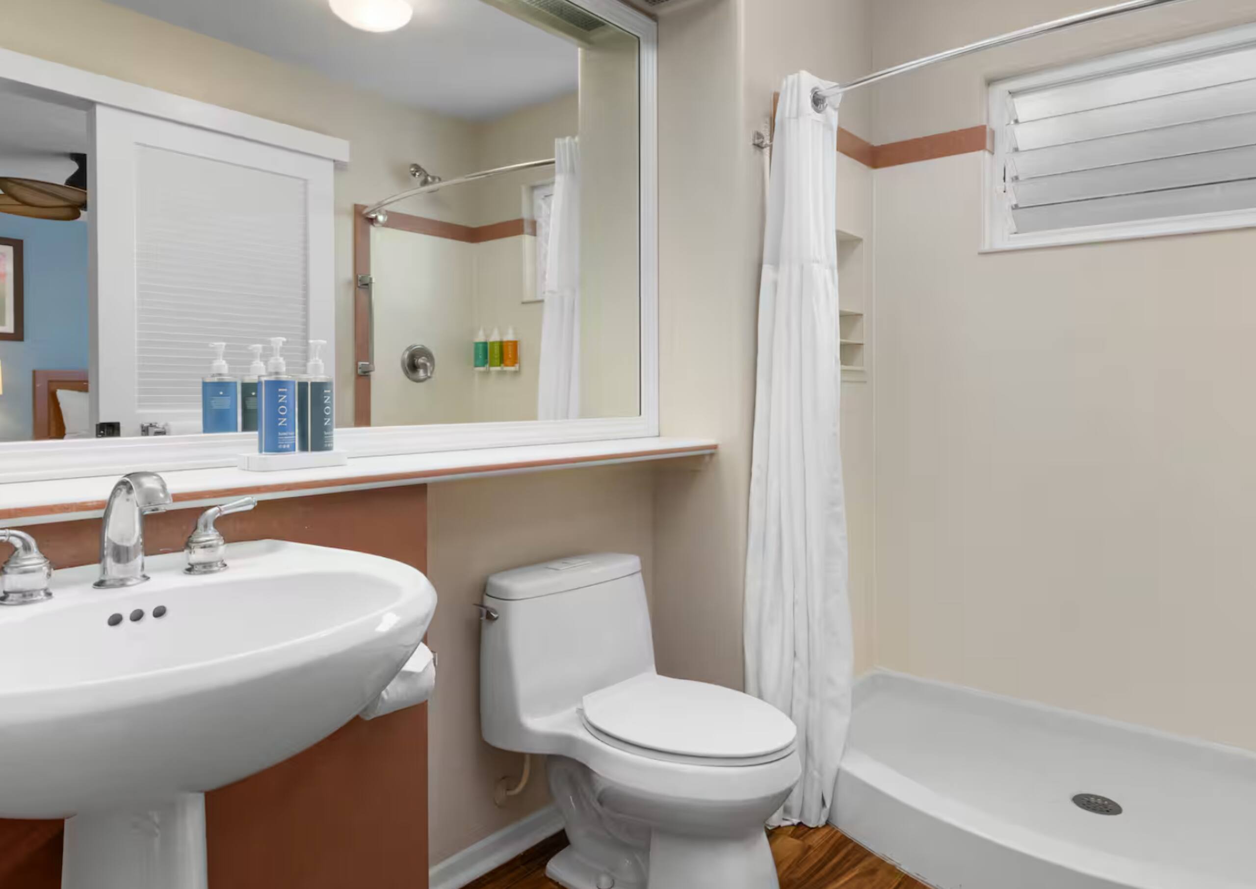 Resort in Princeville · ★5.0 · 2 bedrooms · 3 beds · 2 private baths - Image 13