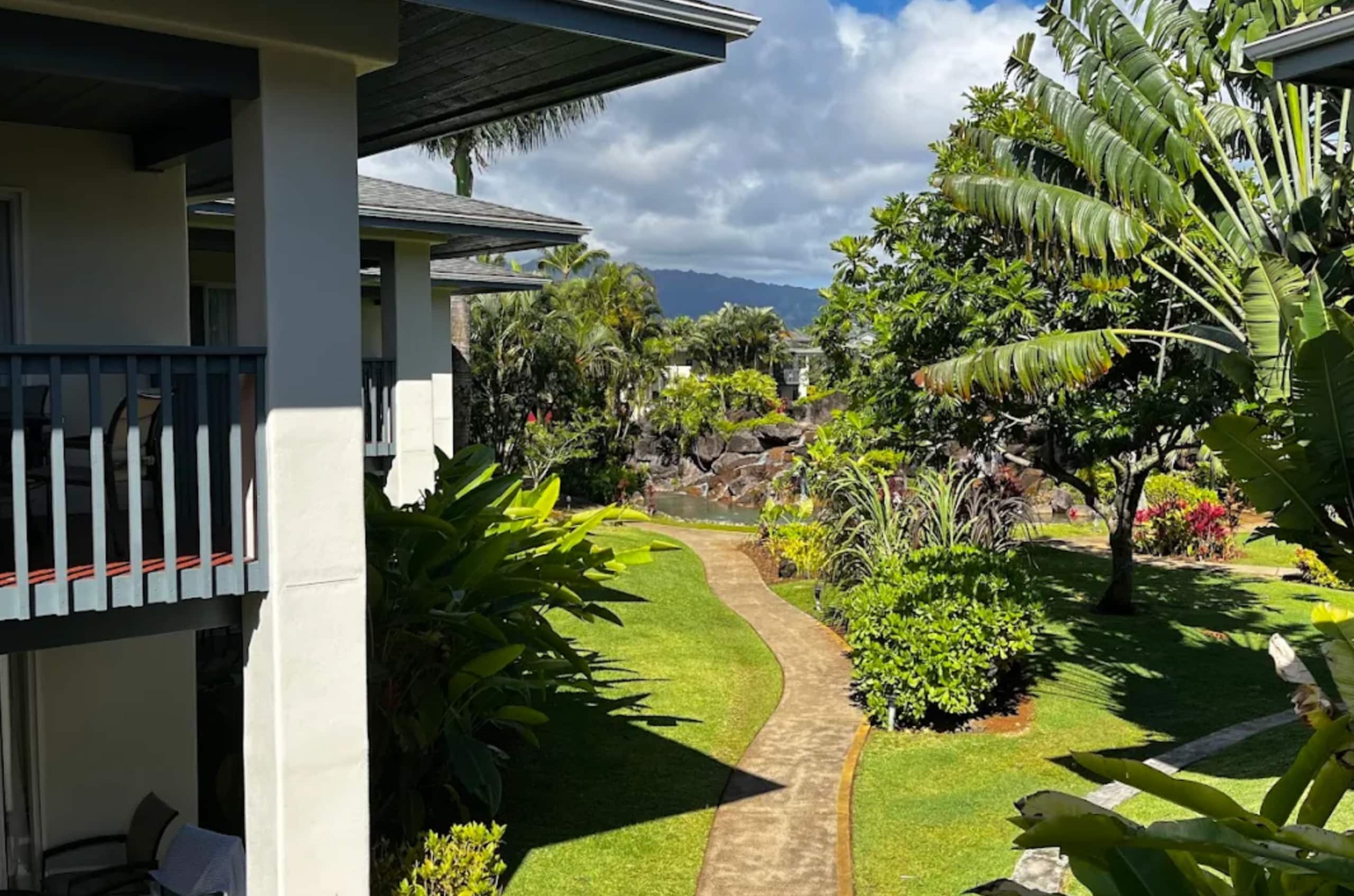 Resort in Princeville · ★5.0 · 2 bedrooms · 3 beds · 2 private baths - Image 38