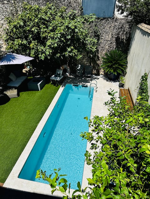 Style villa 20 mins from the beaches