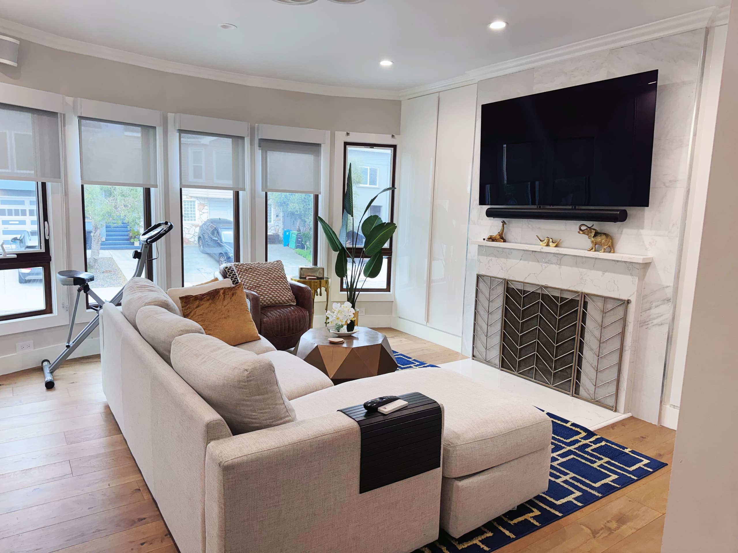 Home in San Francisco · ★4.96 · 3 bedrooms · 3 beds · 3 private baths - Image 1