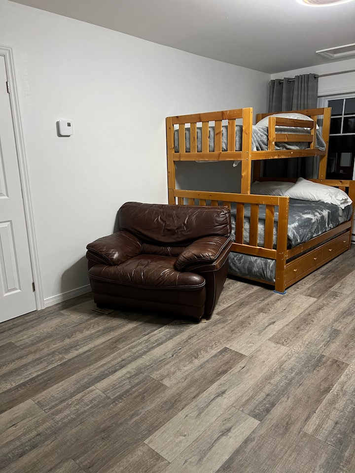 Bedroom 5