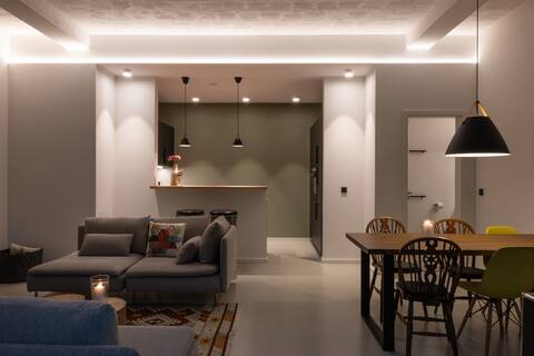 Beautiful Modern Garden Apartment (#1)