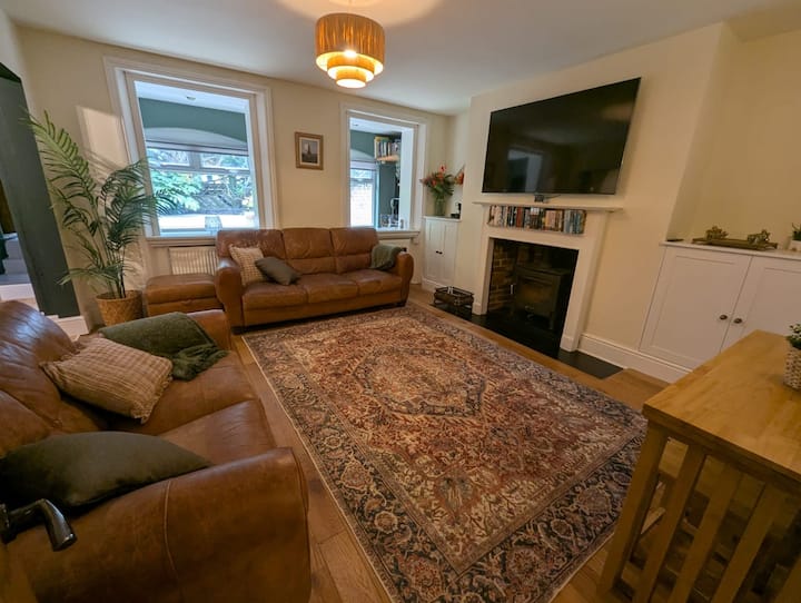 Upperton Hideaway
Central Garden Apartment - Eastbourne