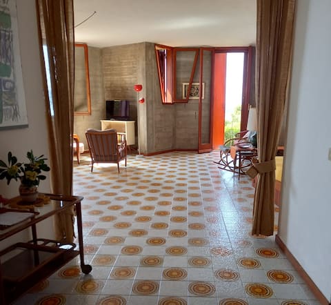 Top Airbnb: Apartment with garden and beautiful view in Orbetello