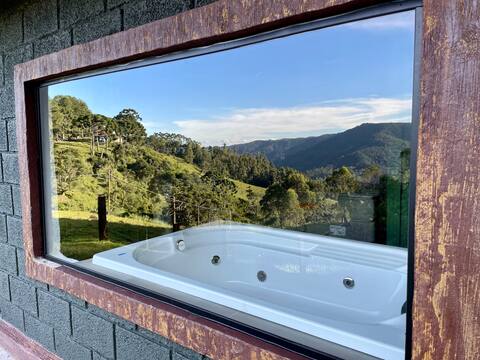 Paradise in the Mountains, Cabana Ipê da Floresta