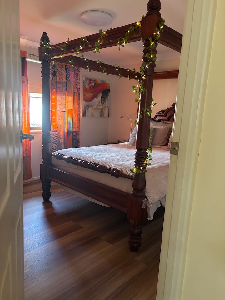 Queen Bedroom - Toowoomba