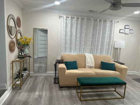 Top Airbnb: The Beechwood House NC Apt. in Concord