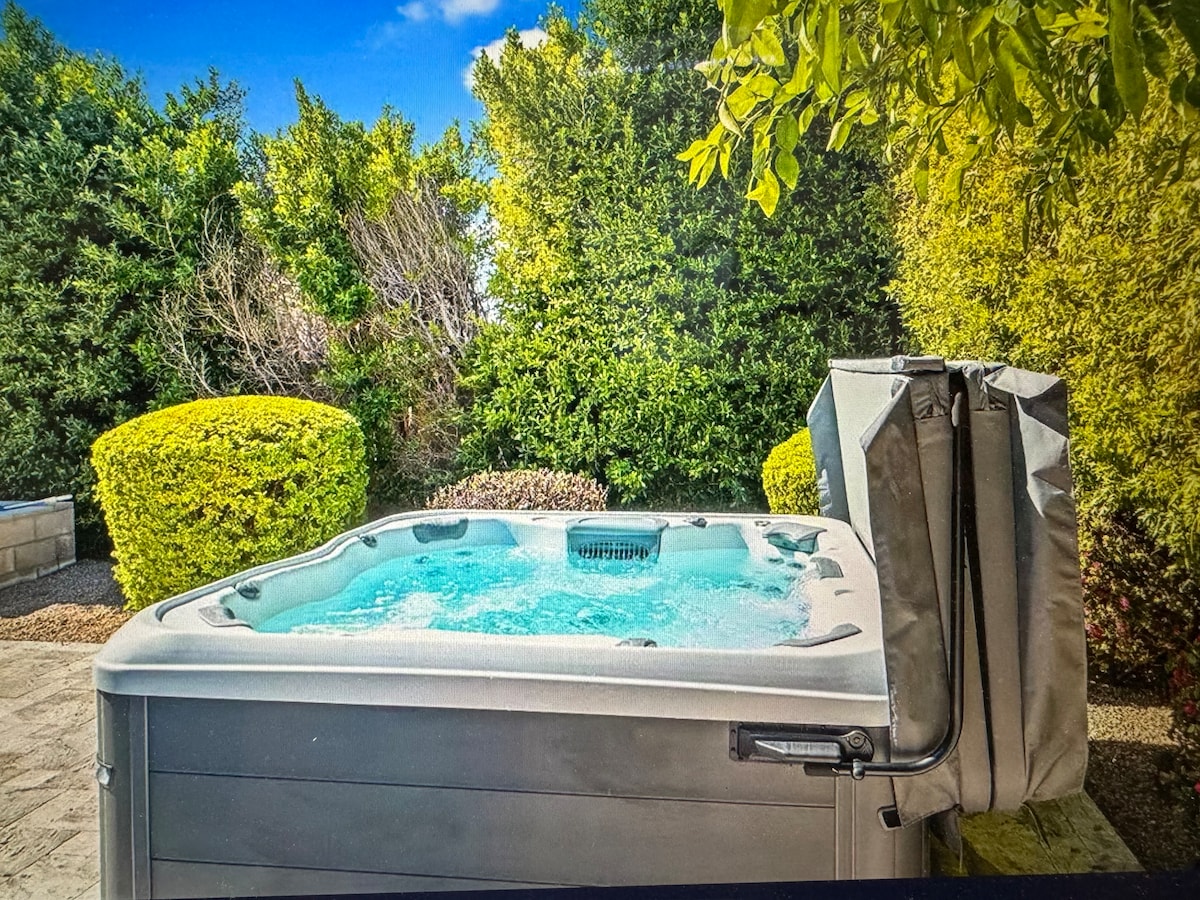 N. Scottsdale 6 Bdrm Sanctuary w/Pool & hot tub! - Houses for Rent