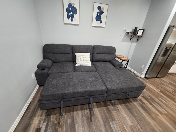 sleep two
linens included 
TV