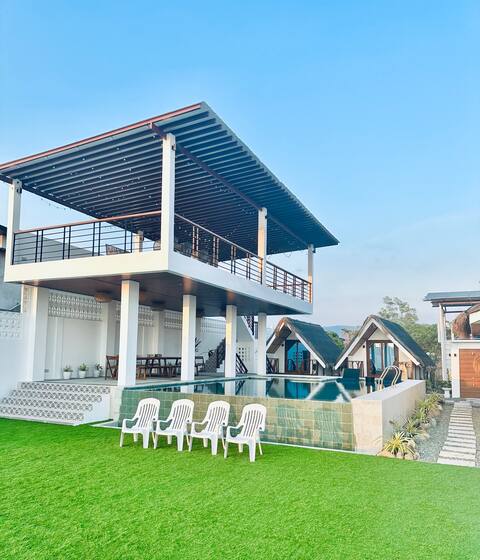 Balay Angkan Zambales 3 Beachfront Villas w/ pool